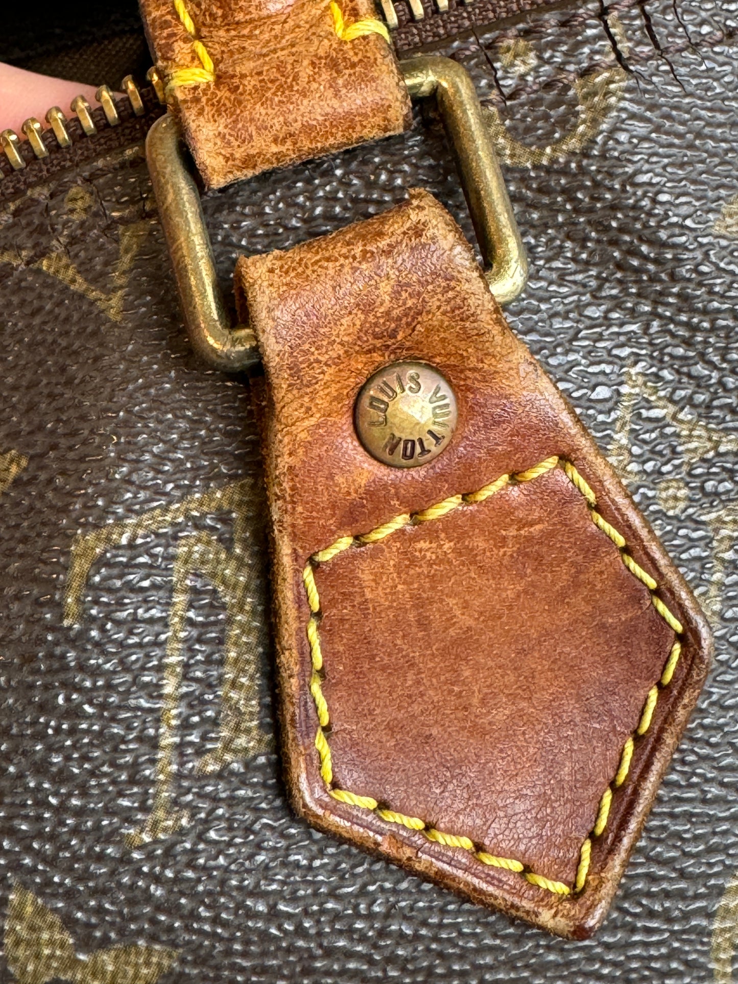Louis Vuitton Monogram Speedy 35