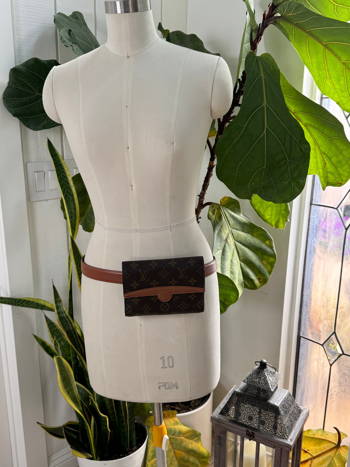 Louis Vuitton Arche Belt Bag Monogram