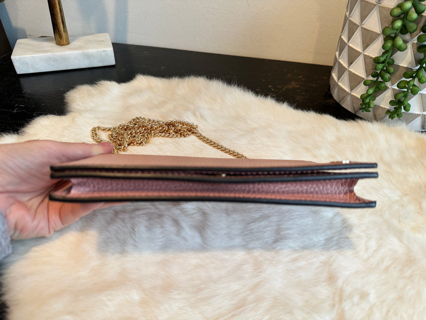 Gucci Chain Wallet Pebbled Leather Clutch Bag Pink