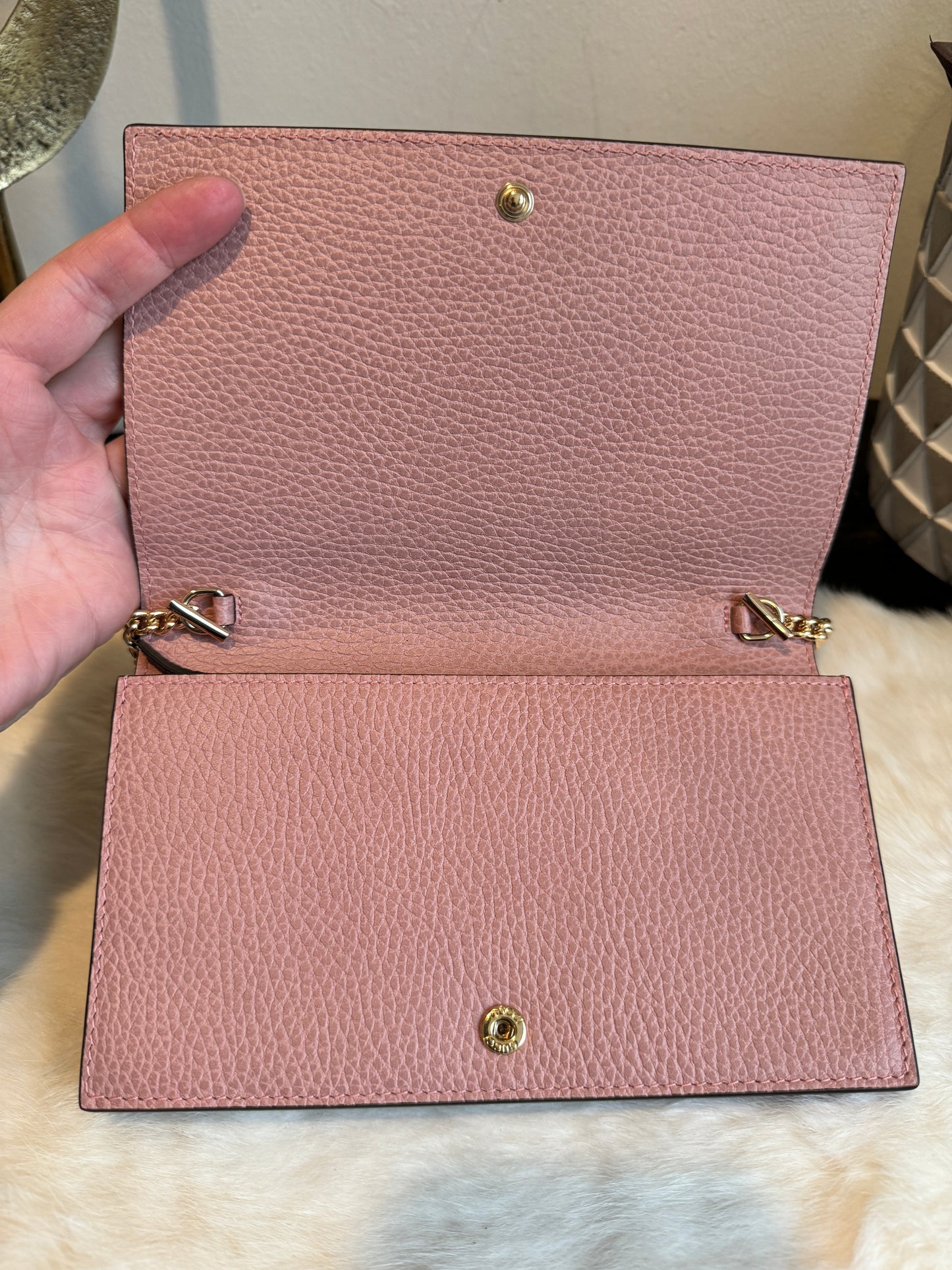 Gucci Chain Wallet Pebbled Leather Clutch Bag Pink