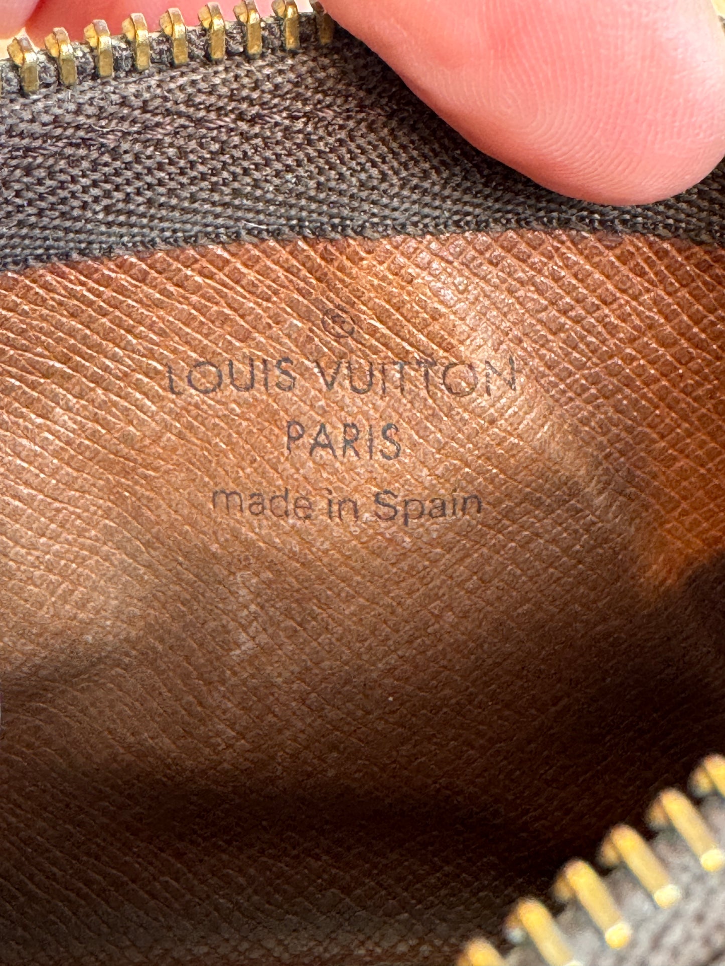 Louis Vuitton Monogram Pochette Key Cles Coin Purse
