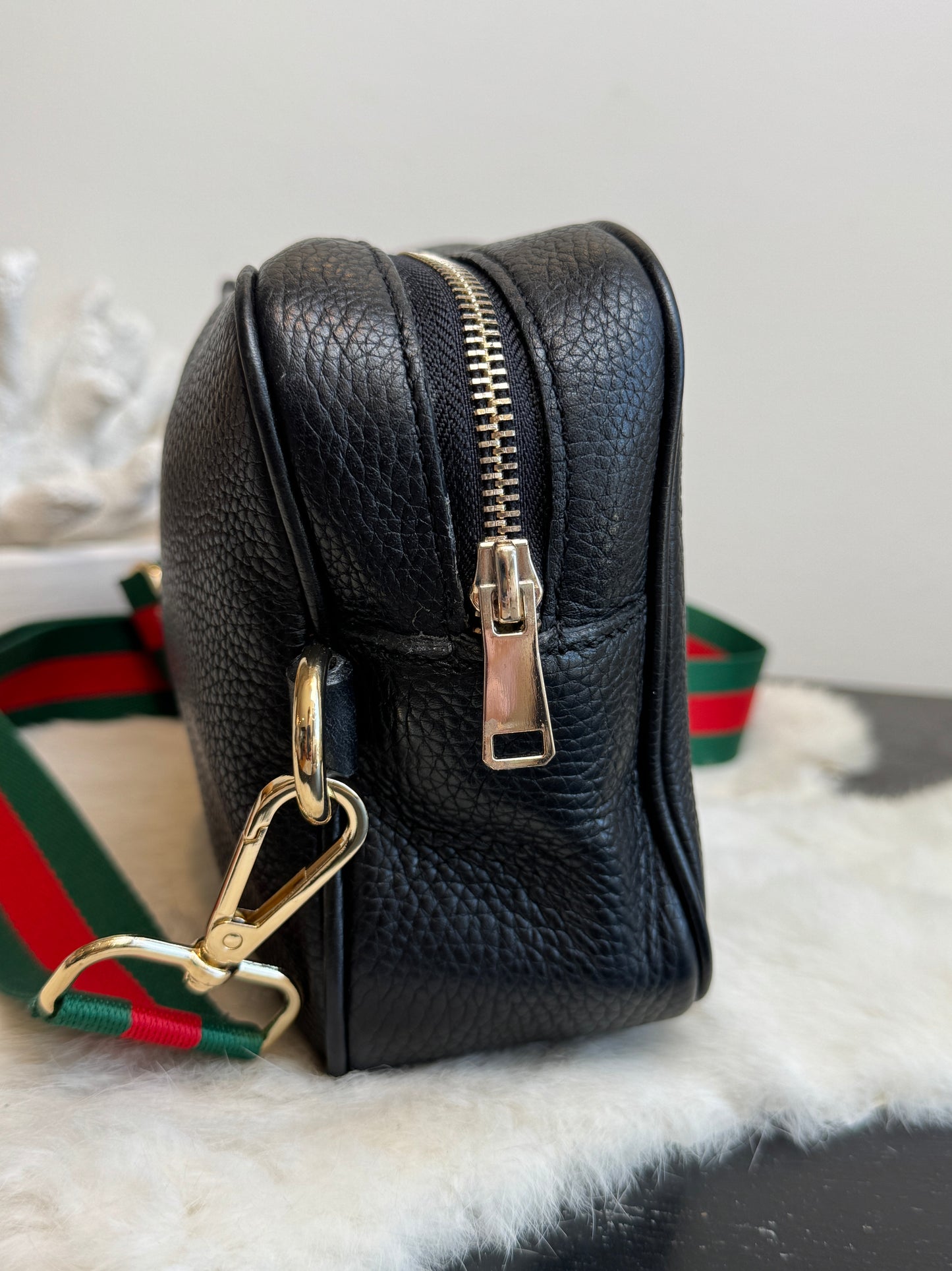 GUCCI Soho Disco Black Pebbled Camera Bum Bag