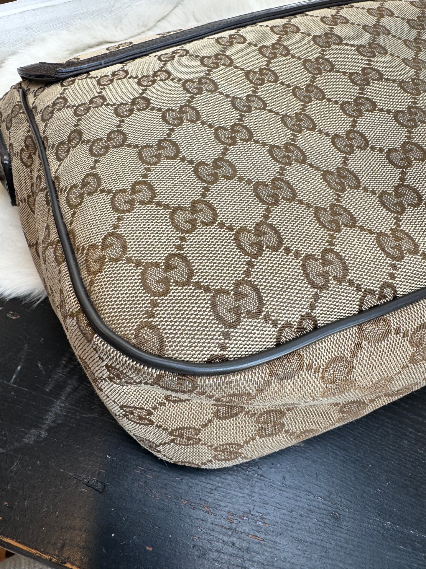 GUCCI Monogram Brown Canvas Large Messenger Bag