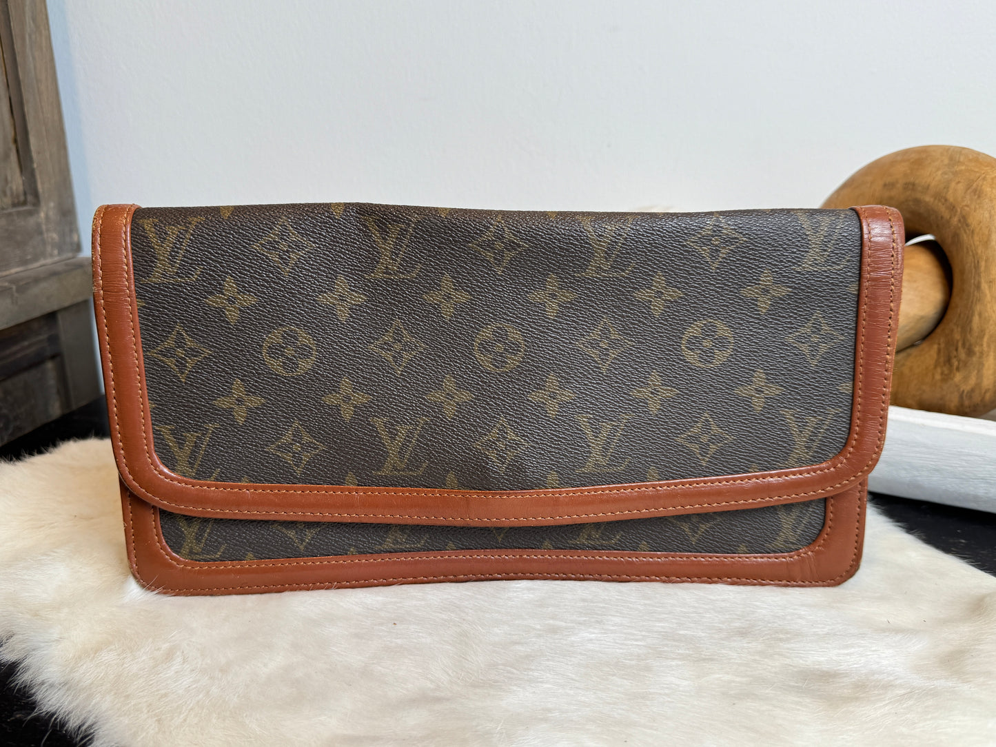 Louis Vuitton Monogram Dame Pochette GM