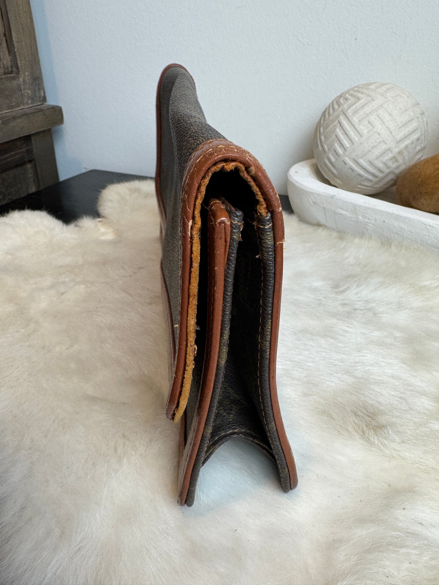 Louis Vuitton Monogram Dame Pochette GM