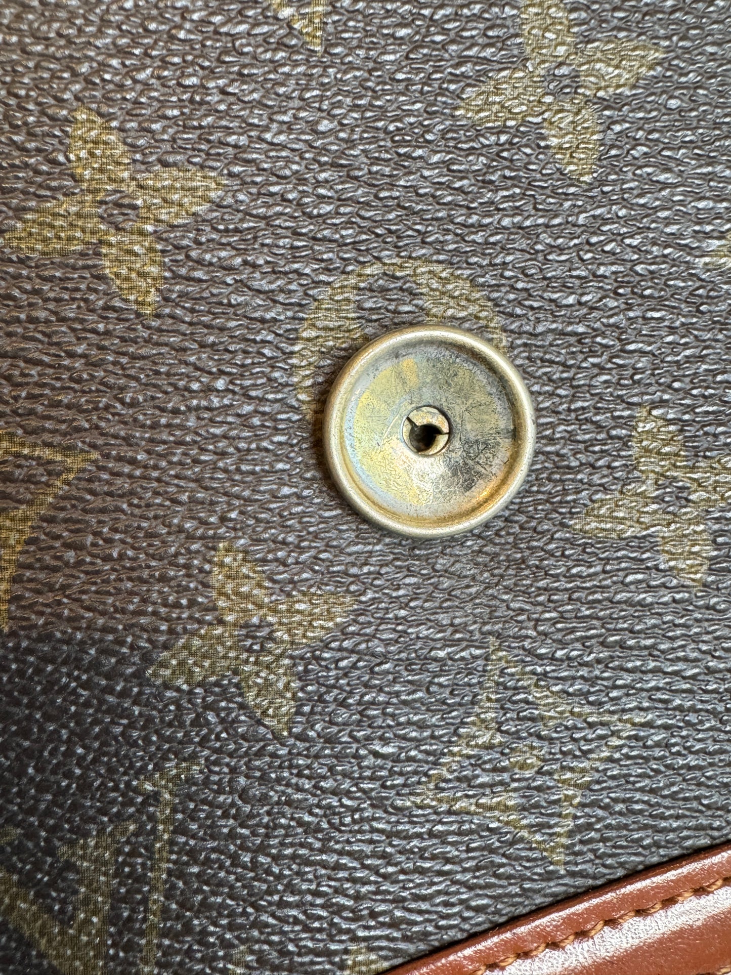 Louis Vuitton Monogram Dame Pochette GM