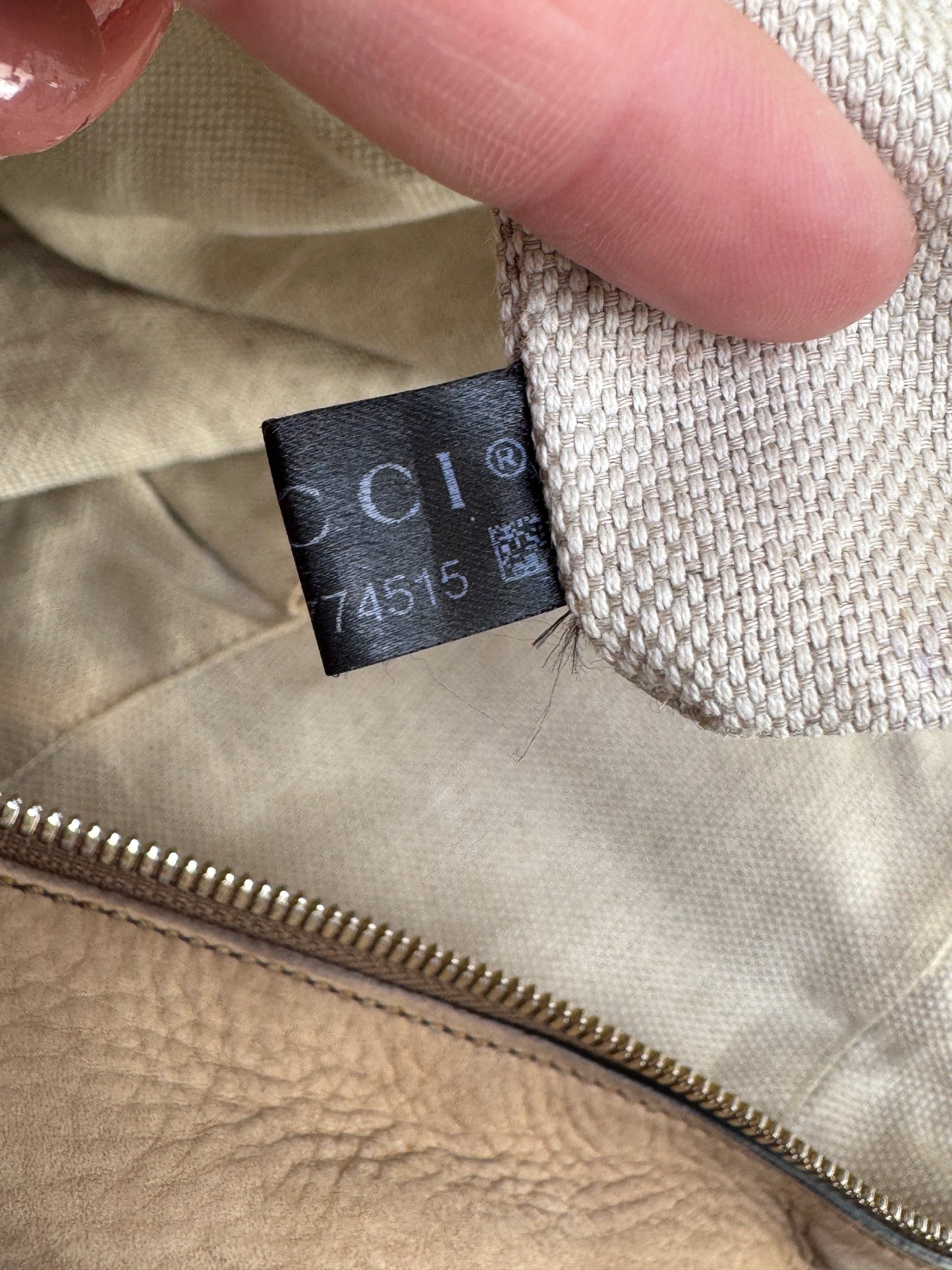 GUCCI Soho Chain Zip Shoulder Bag Nubuck Medium Beige