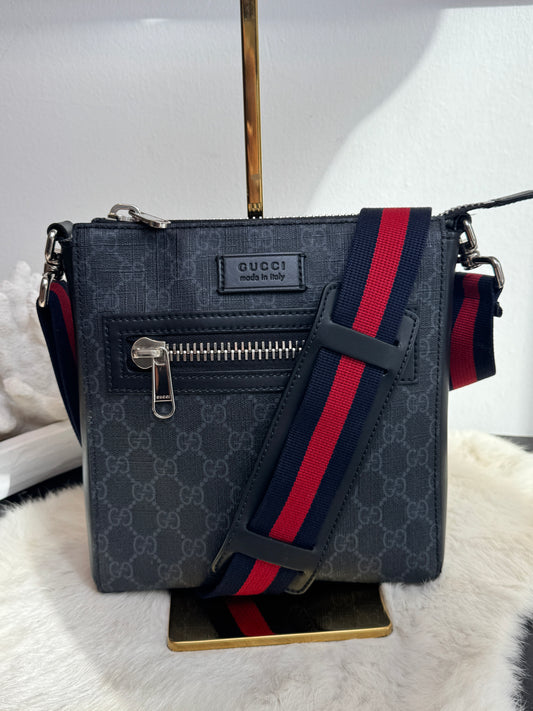 GUCCI Supreme Monogram Web Small Flat Messenger Bag Black