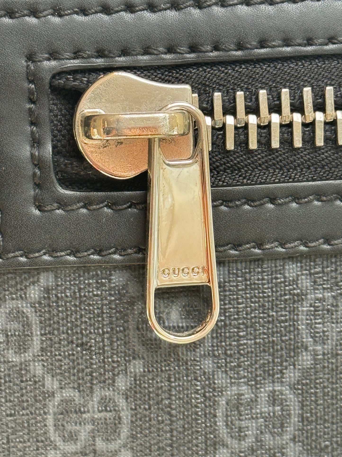 GUCCI Supreme Monogram Web Small Flat Messenger Bag Black