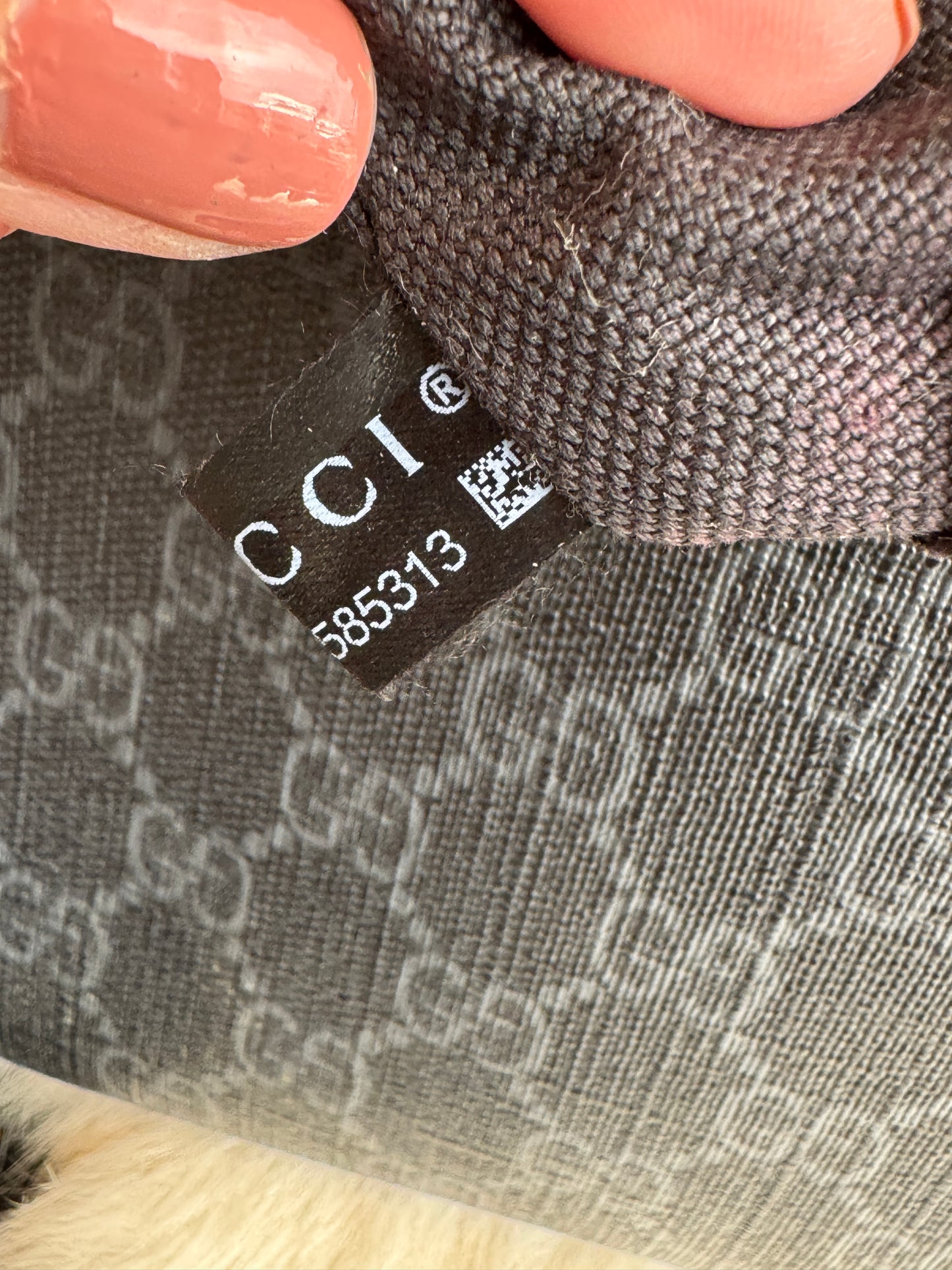 GUCCI Supreme Monogram Web Small Flat Messenger Bag Black