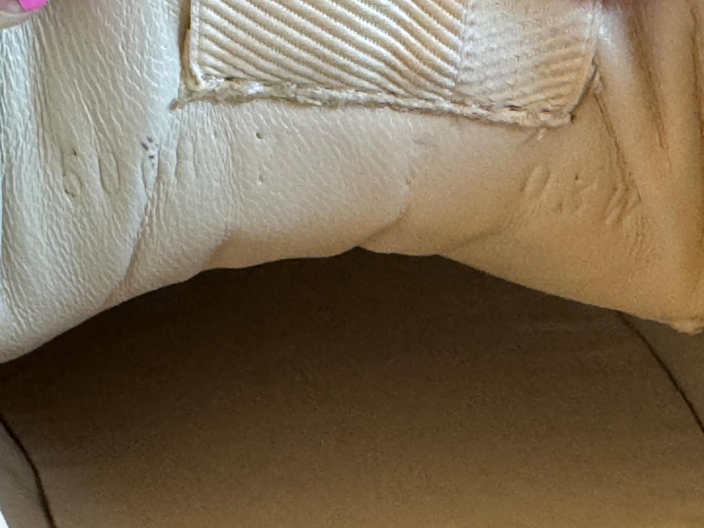 Gucci Rhyton Logo Ivory Sneakers 7EU (40EU)