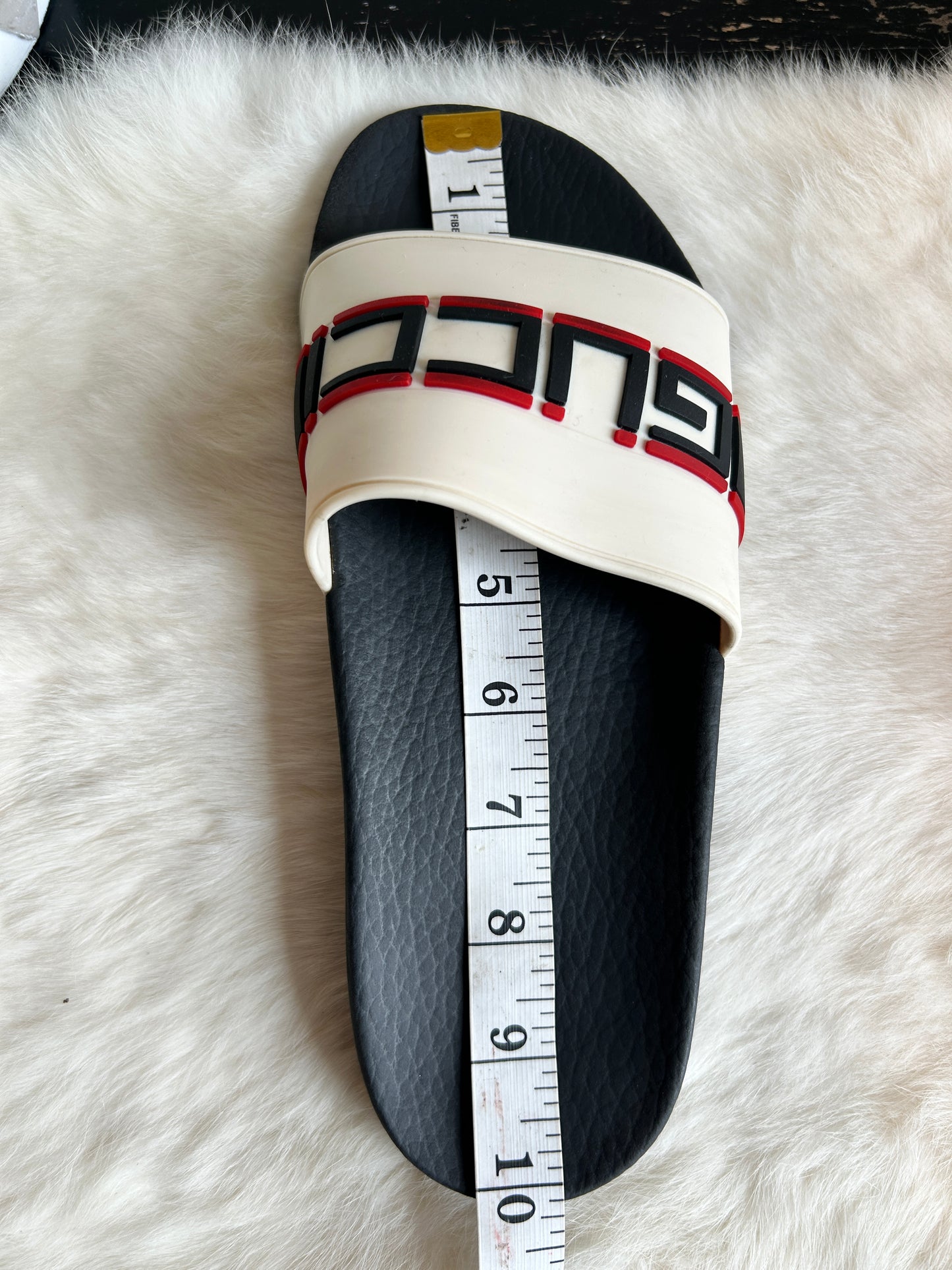GUCCI Pursuit Logo White Women's Slides 39EU
