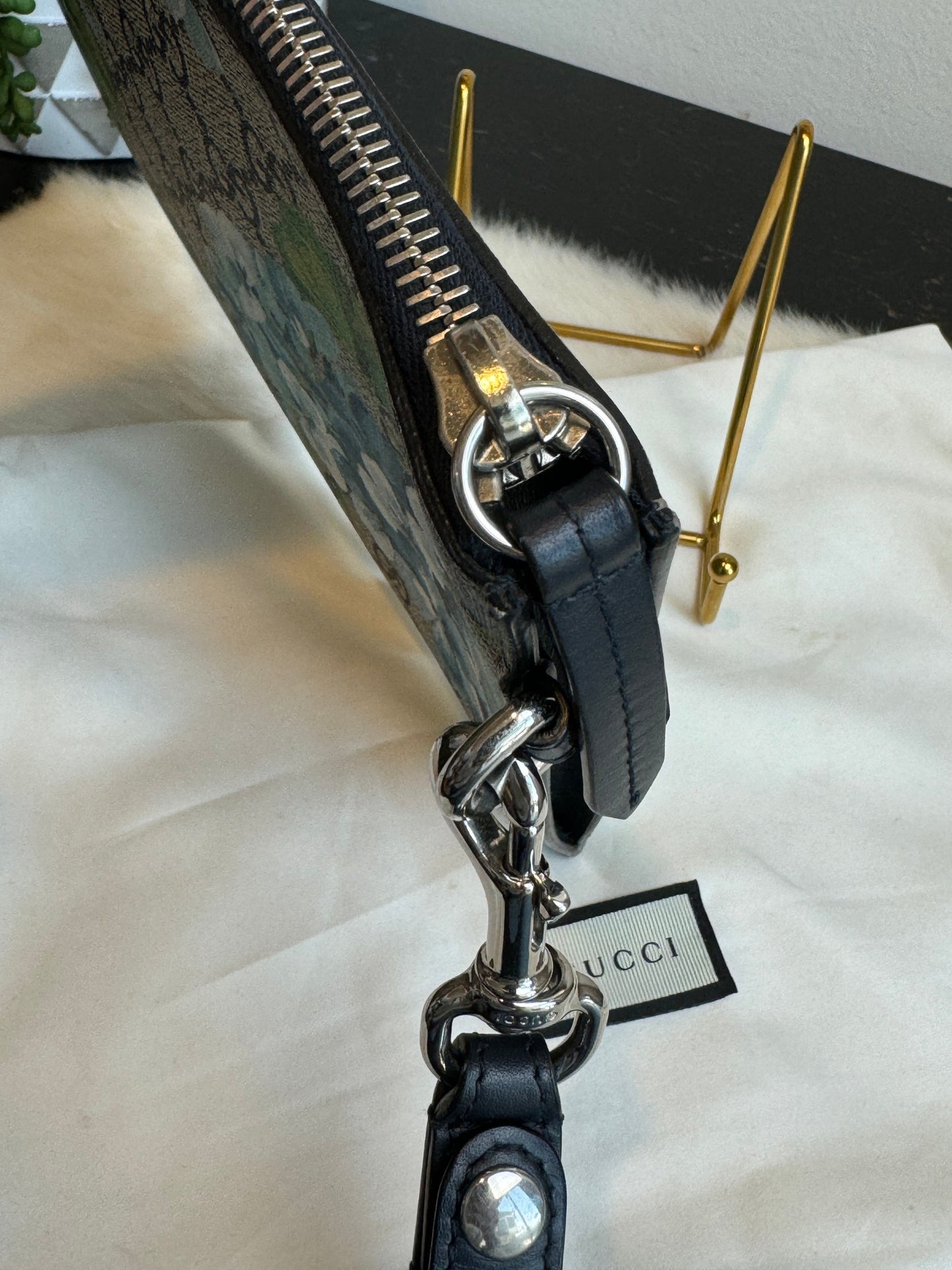GUCCI GG Blooms Large Wristlet Pouch/Clutch Navy