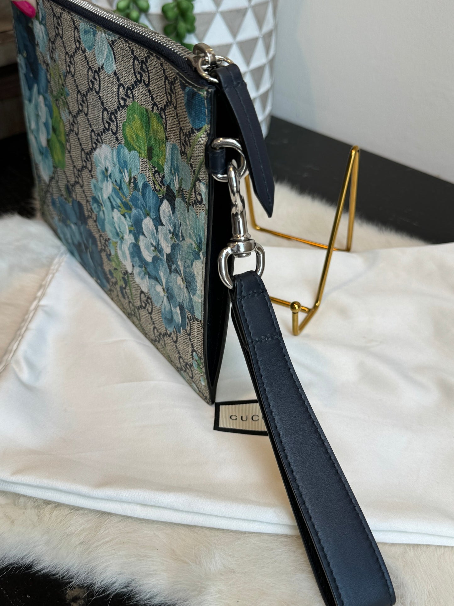 GUCCI GG Blooms Large Wristlet Pouch/Clutch Navy