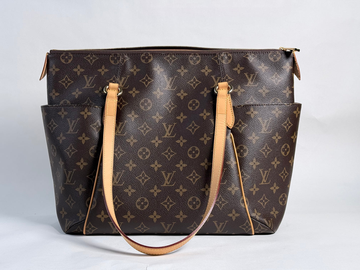 Louis Vuitton Totally MM Monogram Tote