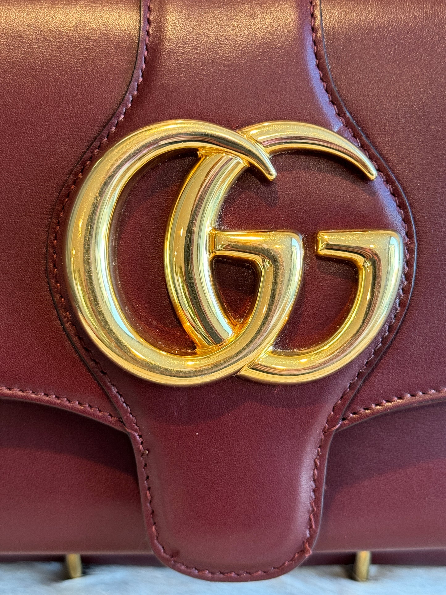 GUCCI Arli Leather Burgundy Small Crossbody