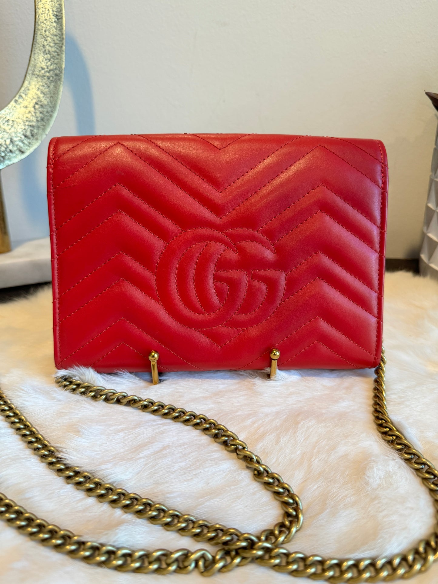 GUCCI Calfskin Matelasse GG Marmont Wallet on Chain Red