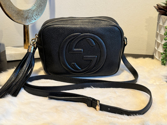 GUCCI Soho Disco Black Pebbled Camera Bag