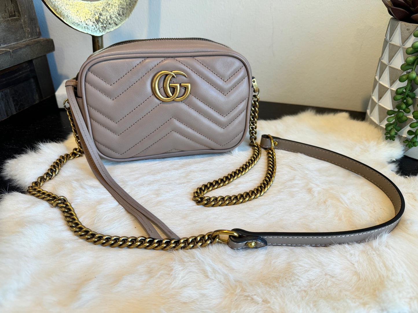 GUCCI Mini Marmont Camera Bag Blush