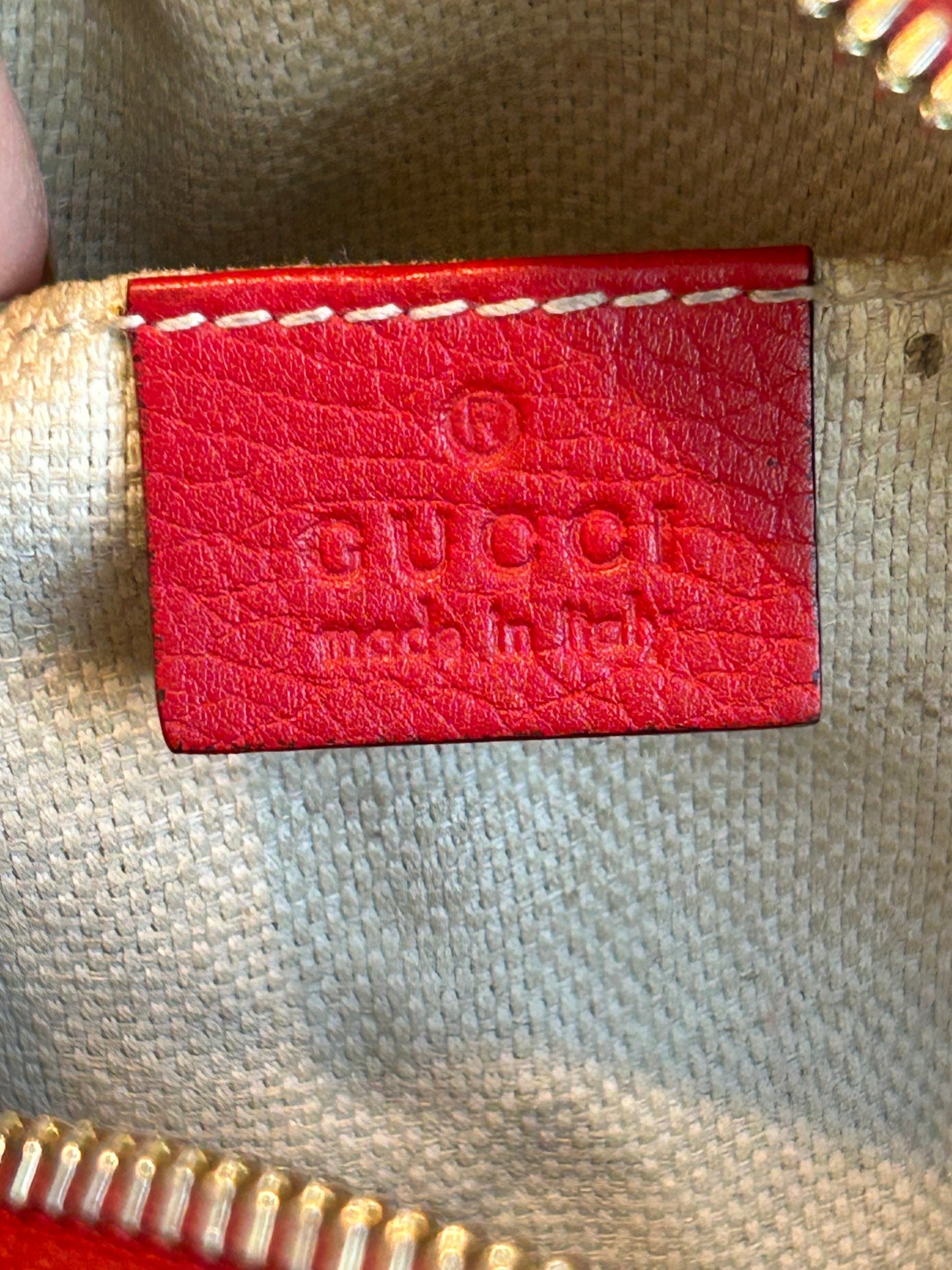 GUCCI Soho Disco Red Pebbled Camera Bag