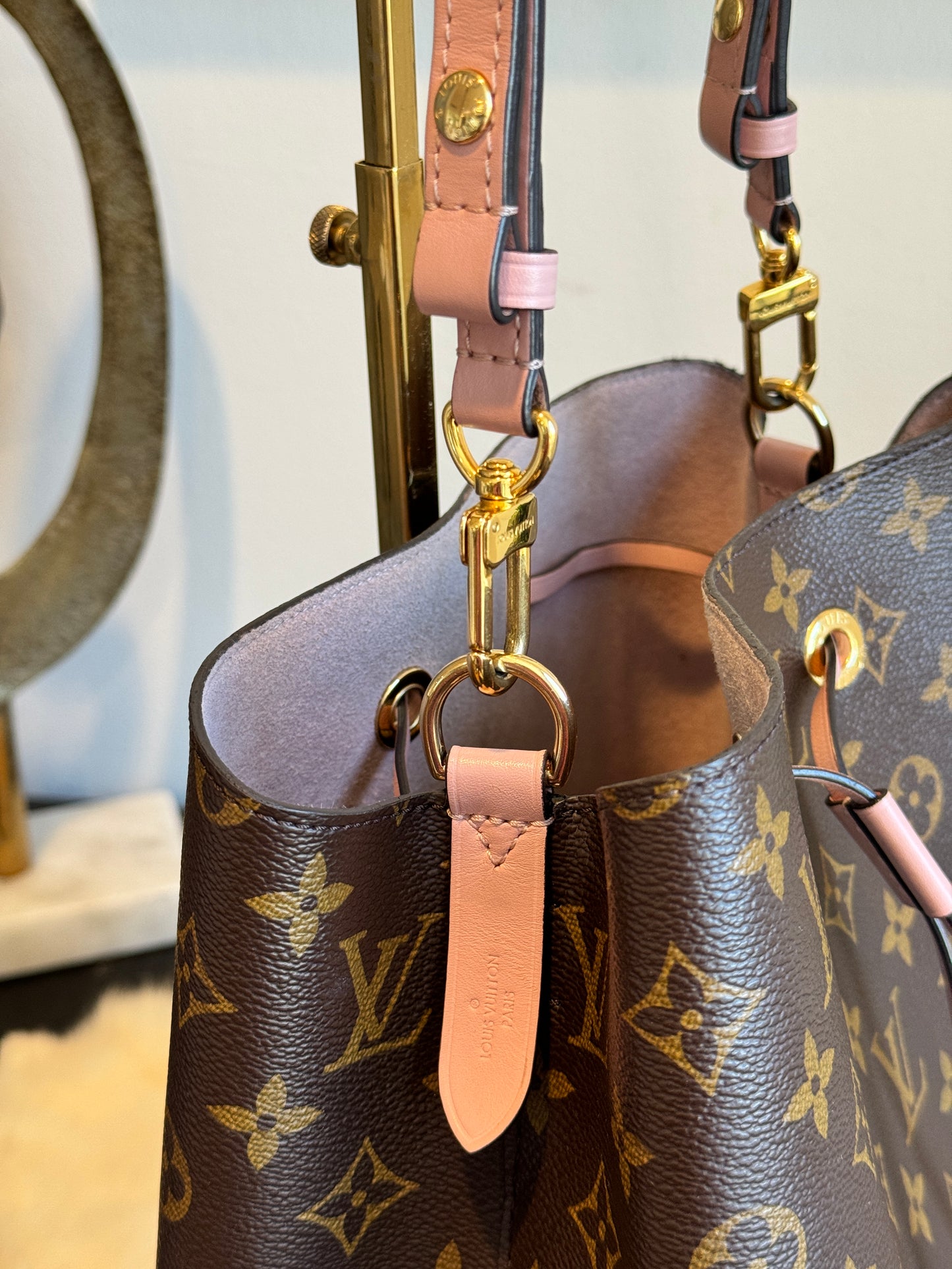 Louis Vuitton Monogram Neonoe MM Rose Poudre