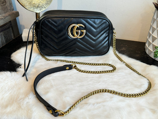 GUCCI Black Leather GG Marmont Small Camera Bag