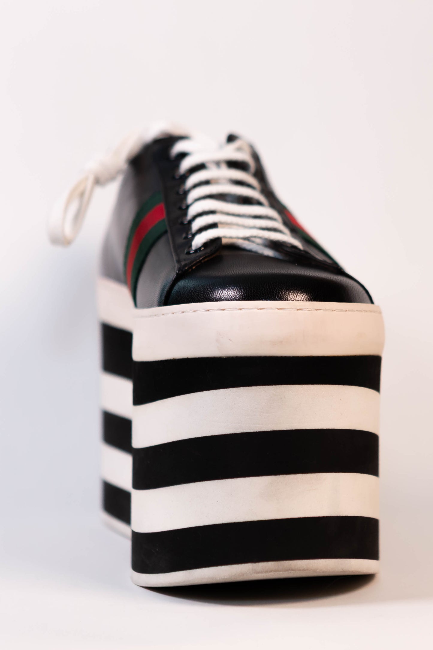 GUCCI Black Peggy Platforms Women's Sneakers 39EU