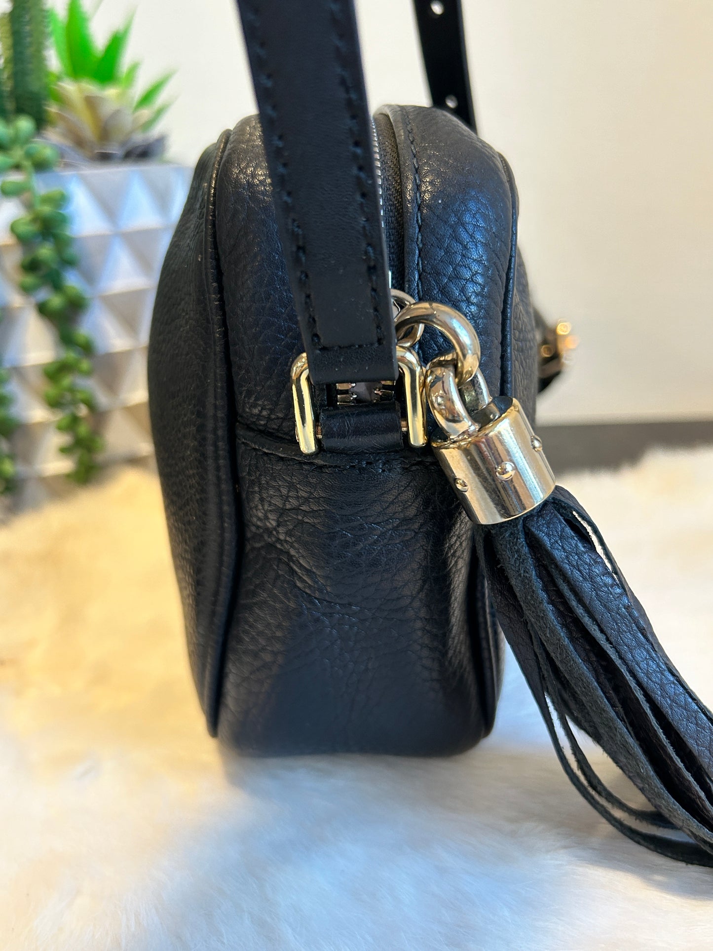 GUCCI Soho Disco Black Pebbled Camera Bag