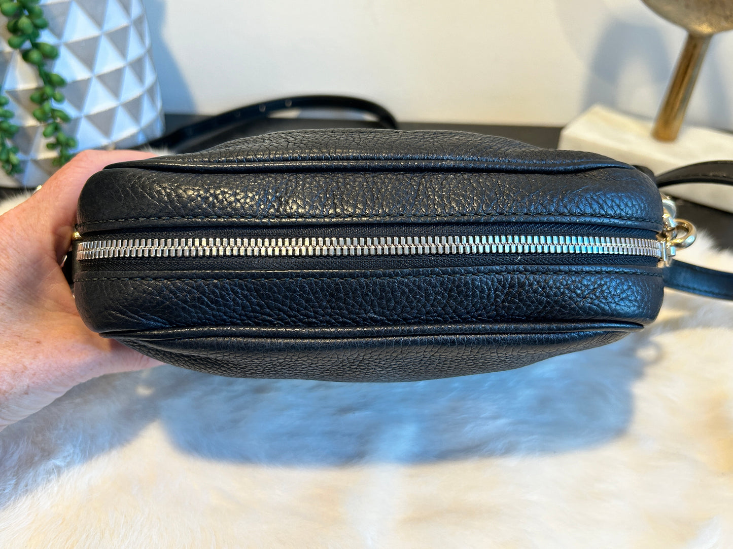 GUCCI Soho Disco Black Pebbled Camera Bag