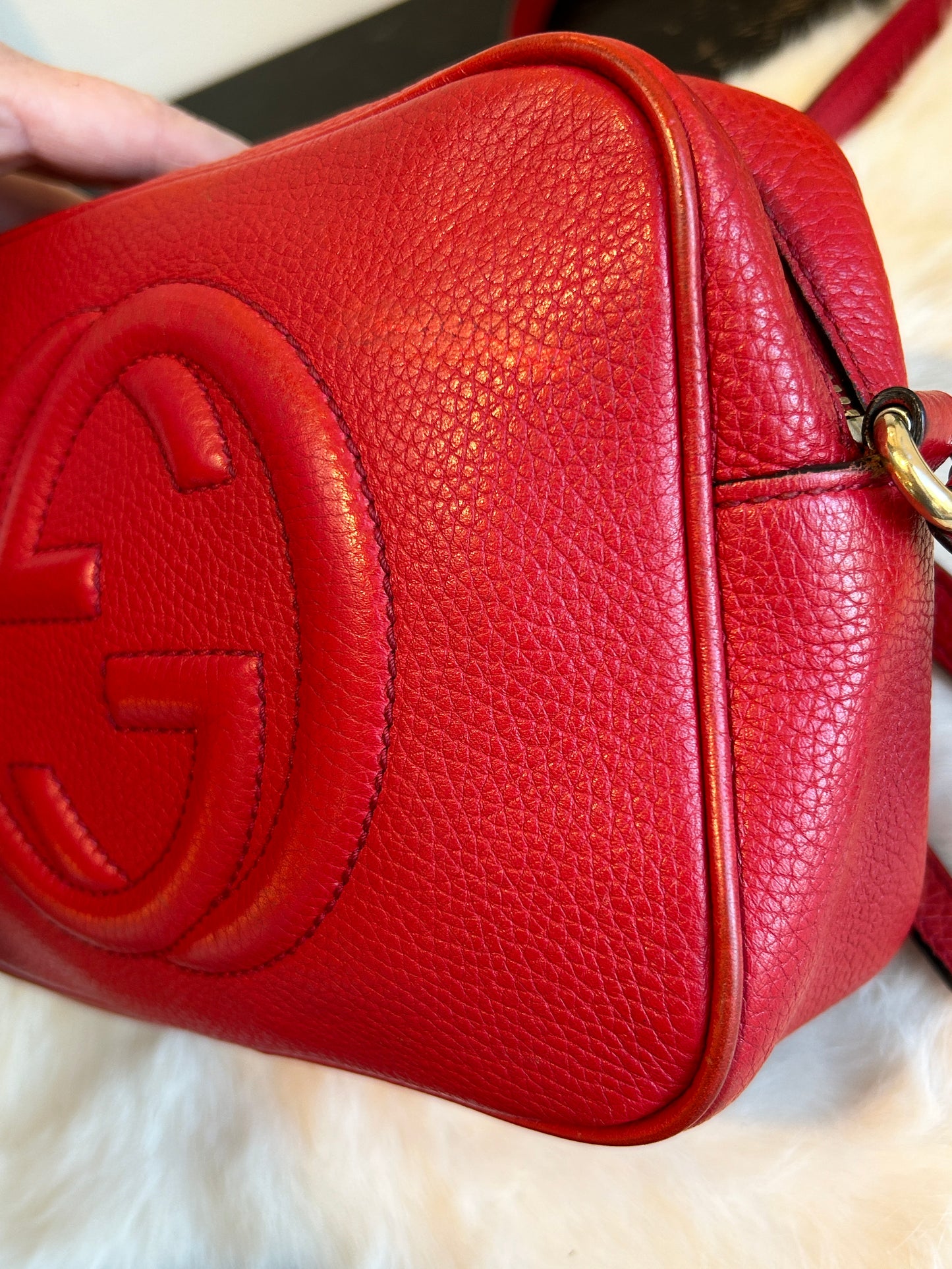 GUCCI Soho Disco Red Pebbled Camera Bag