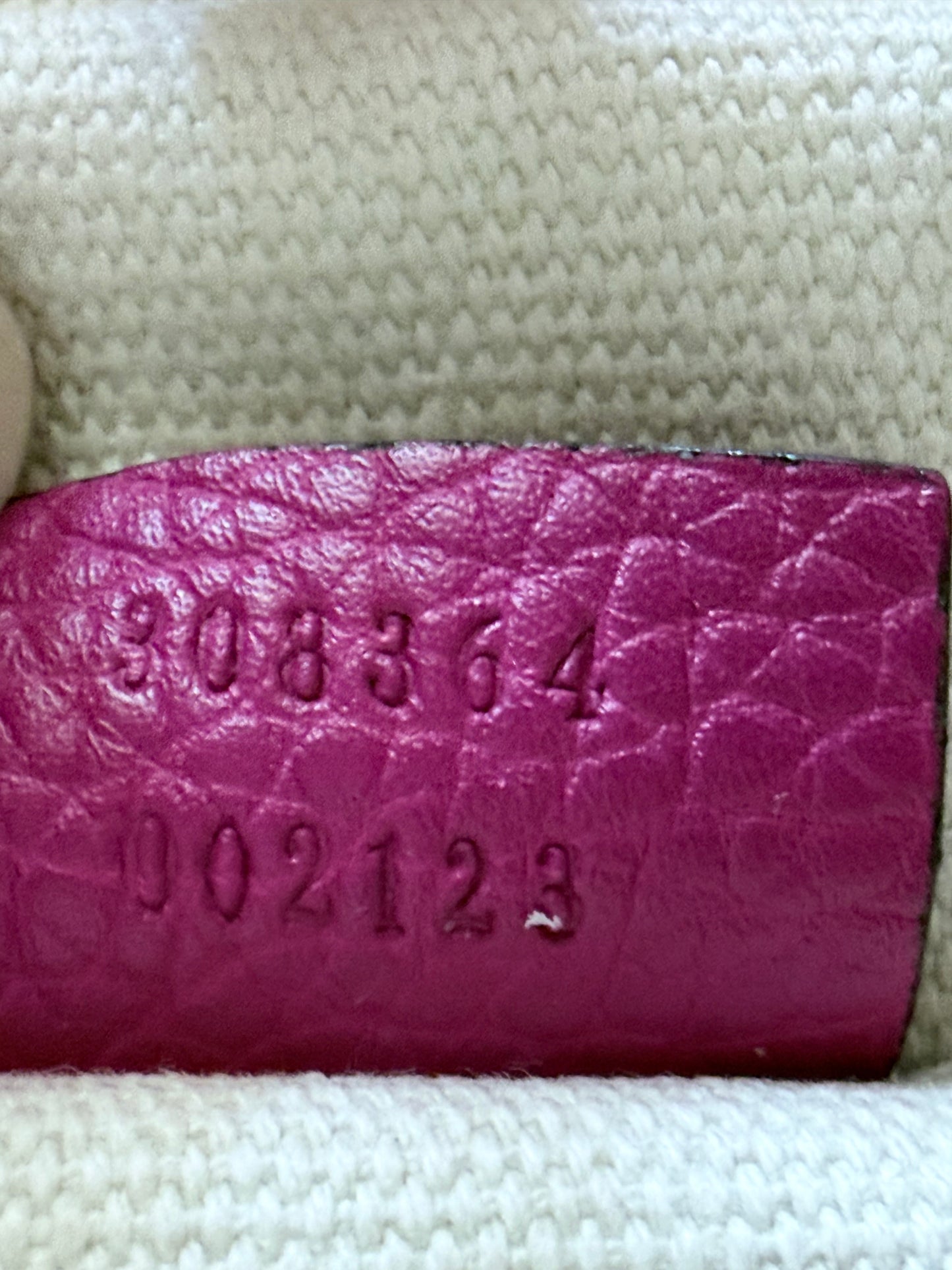 GUCCI Soho Disco Magenta Pink Pebbled Camera Bag