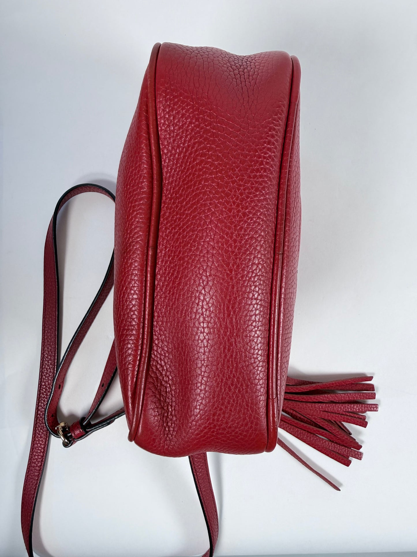 GUCCI Soho Disco Red Pebbled Camera Bag