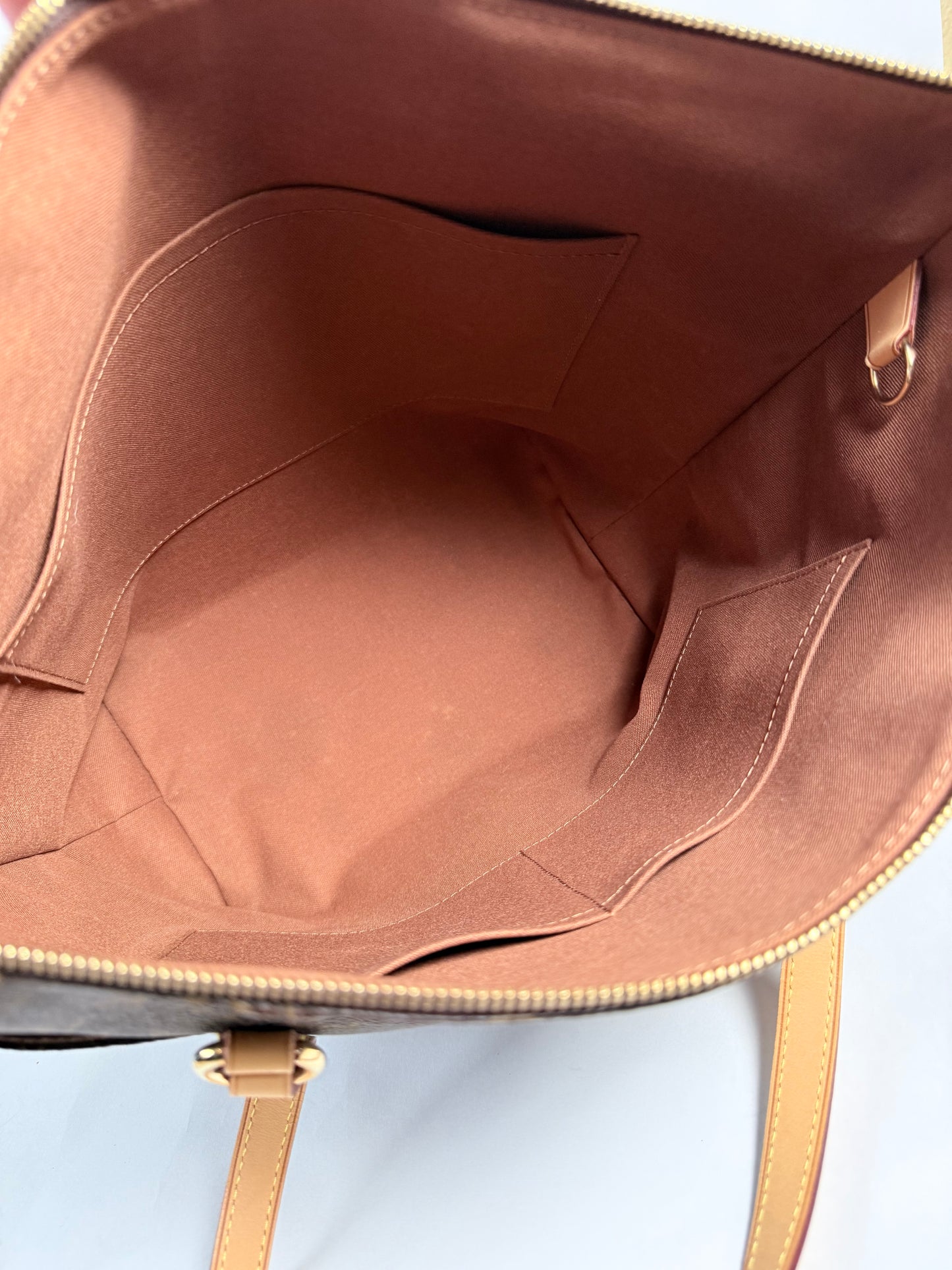 Louis Vuitton Totally MM Monogram Tote