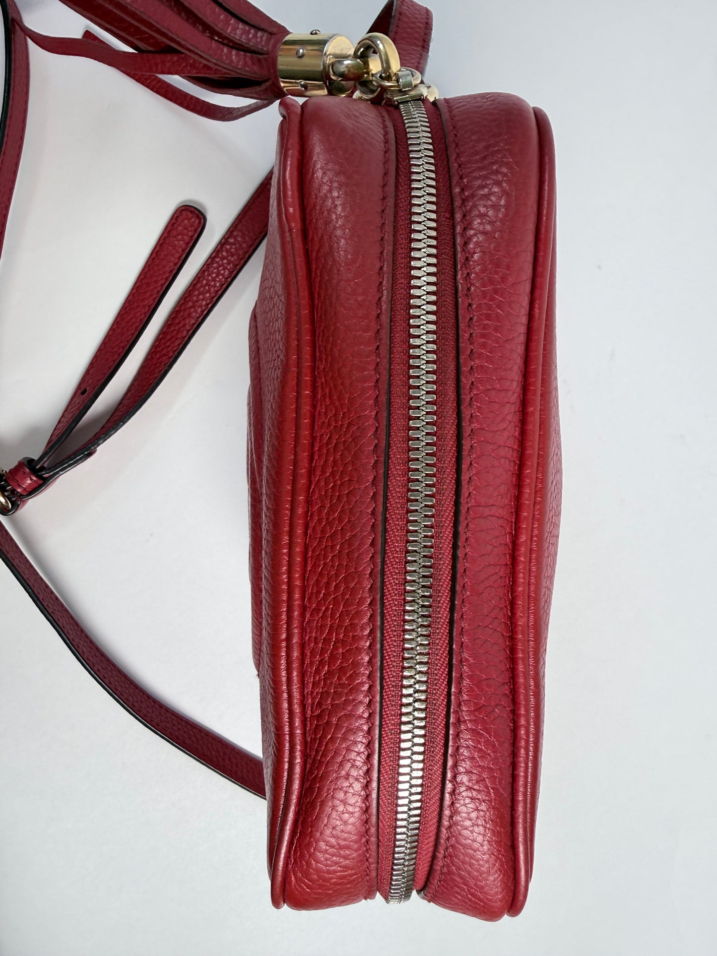 GUCCI Soho Disco Red Pebbled Camera Bag