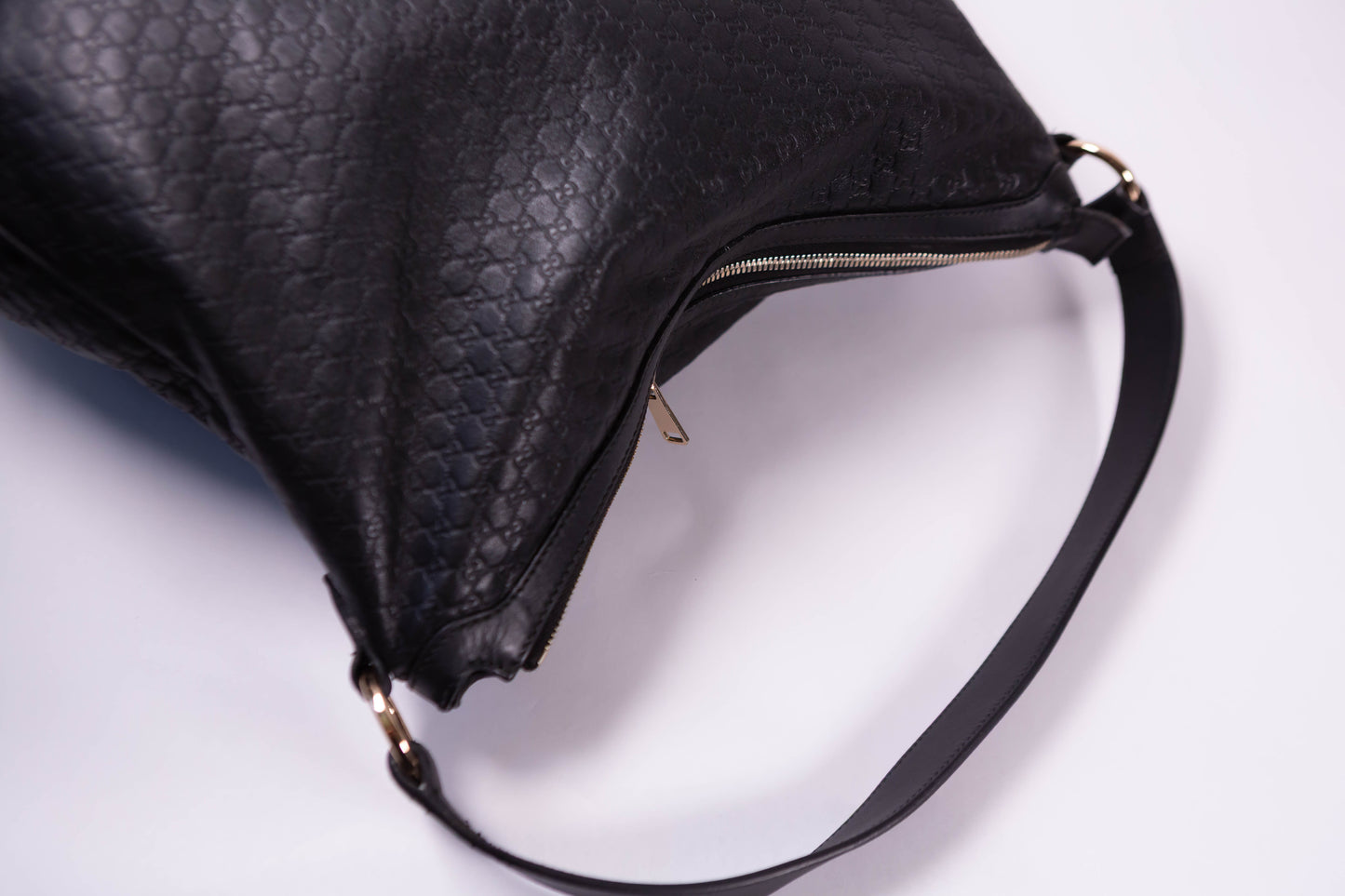 GUCCI Bree Micro-Guccissima Signature Black Large Hobo