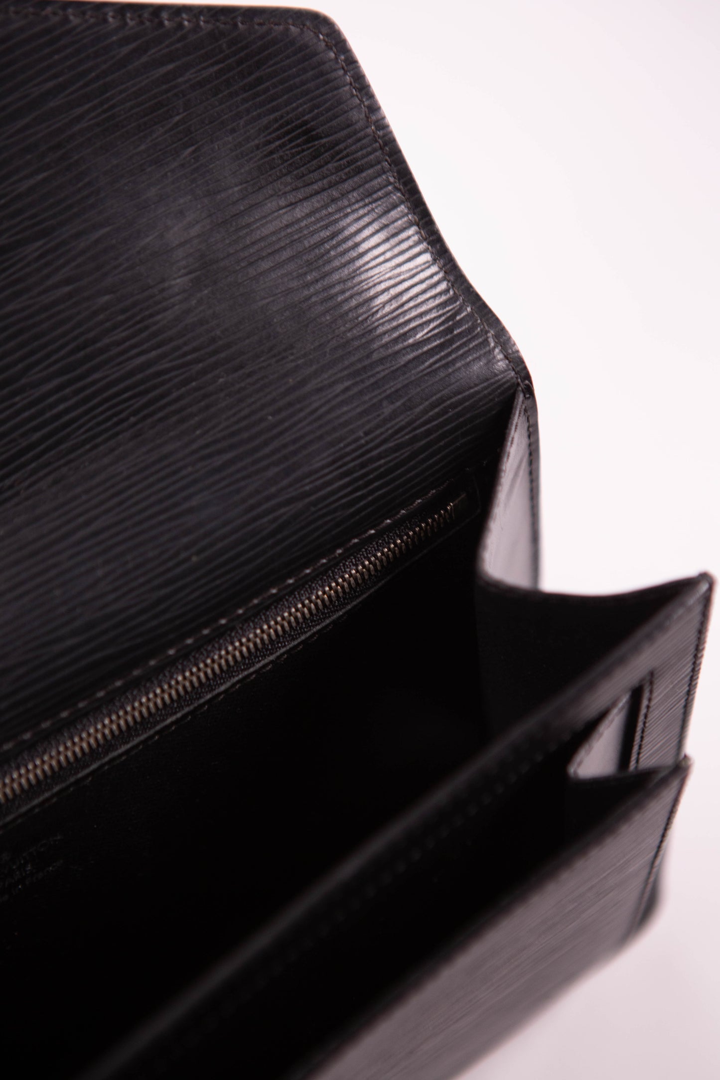 Louis Vuitton Epi Leather Pochette Sellier Dragonne Black Clutch