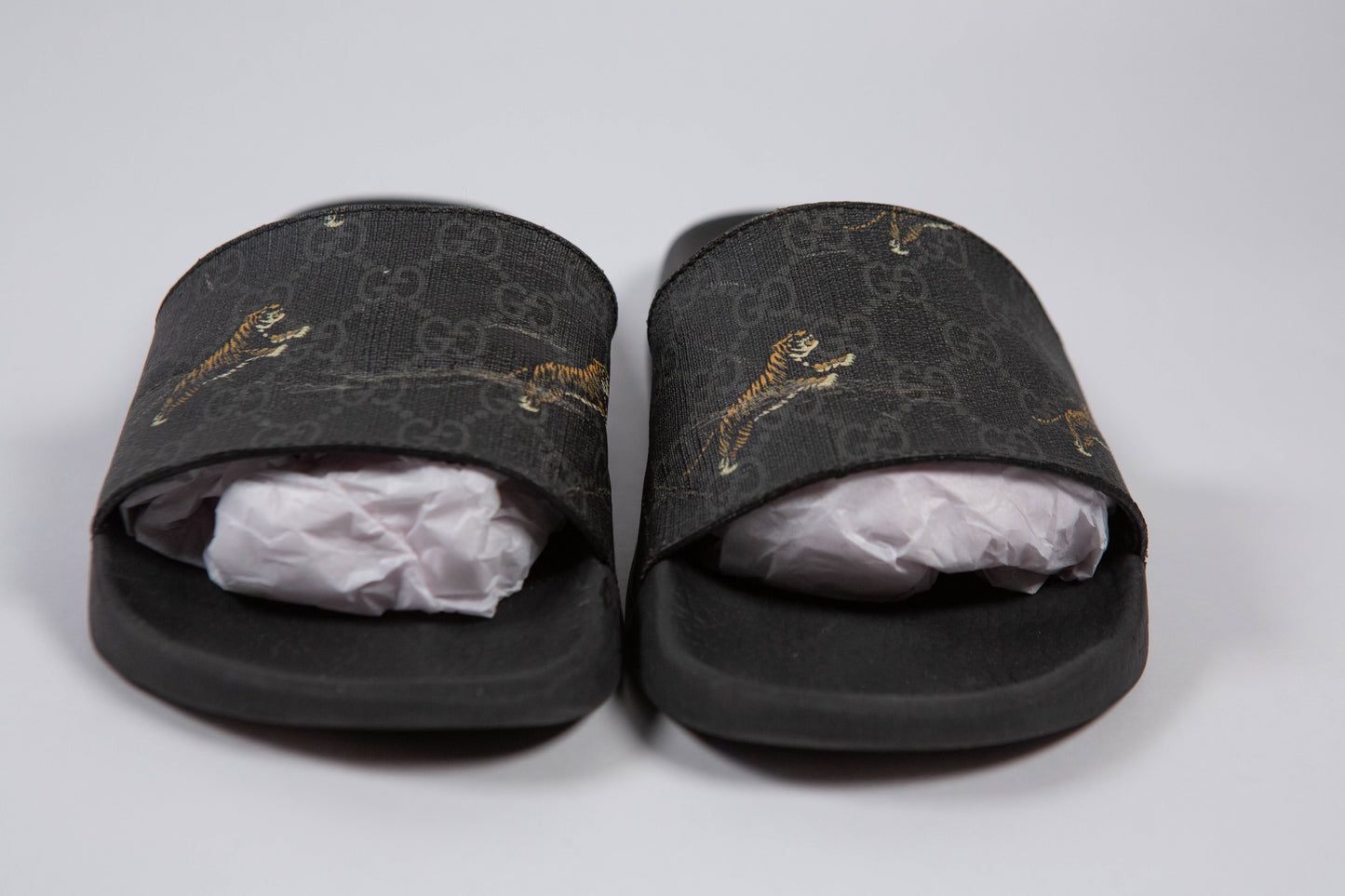 GUCCI Supreme Canvas Tiger Black Mens Slides 10EU