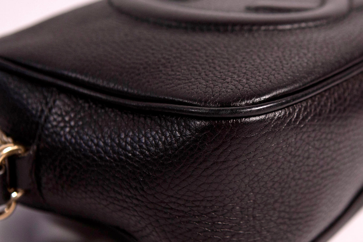 GUCCI Soho Disco Black Pebbled Camera Bag