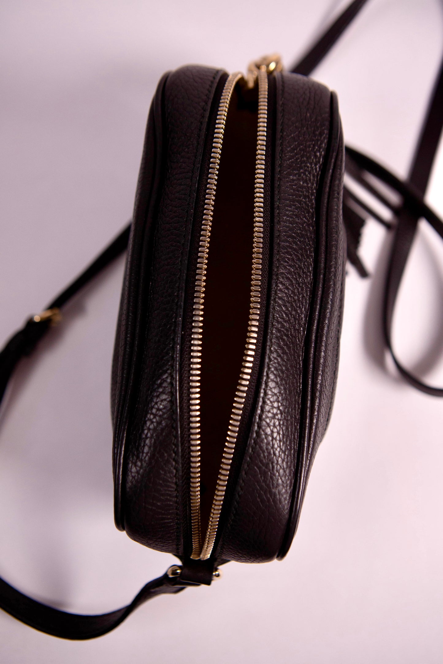 GUCCI Soho Disco Black Pebbled Camera Bag