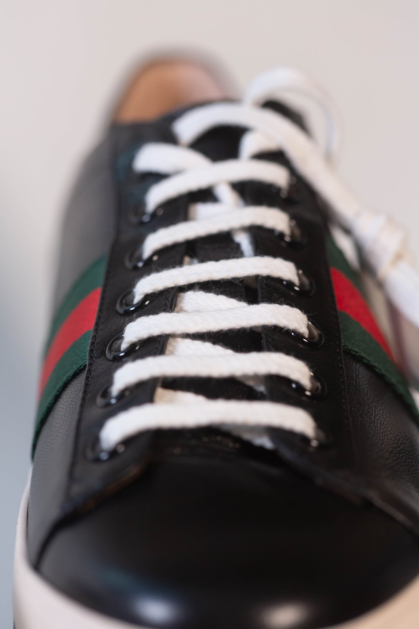 GUCCI Black Peggy Platforms Women's Sneakers 39EU