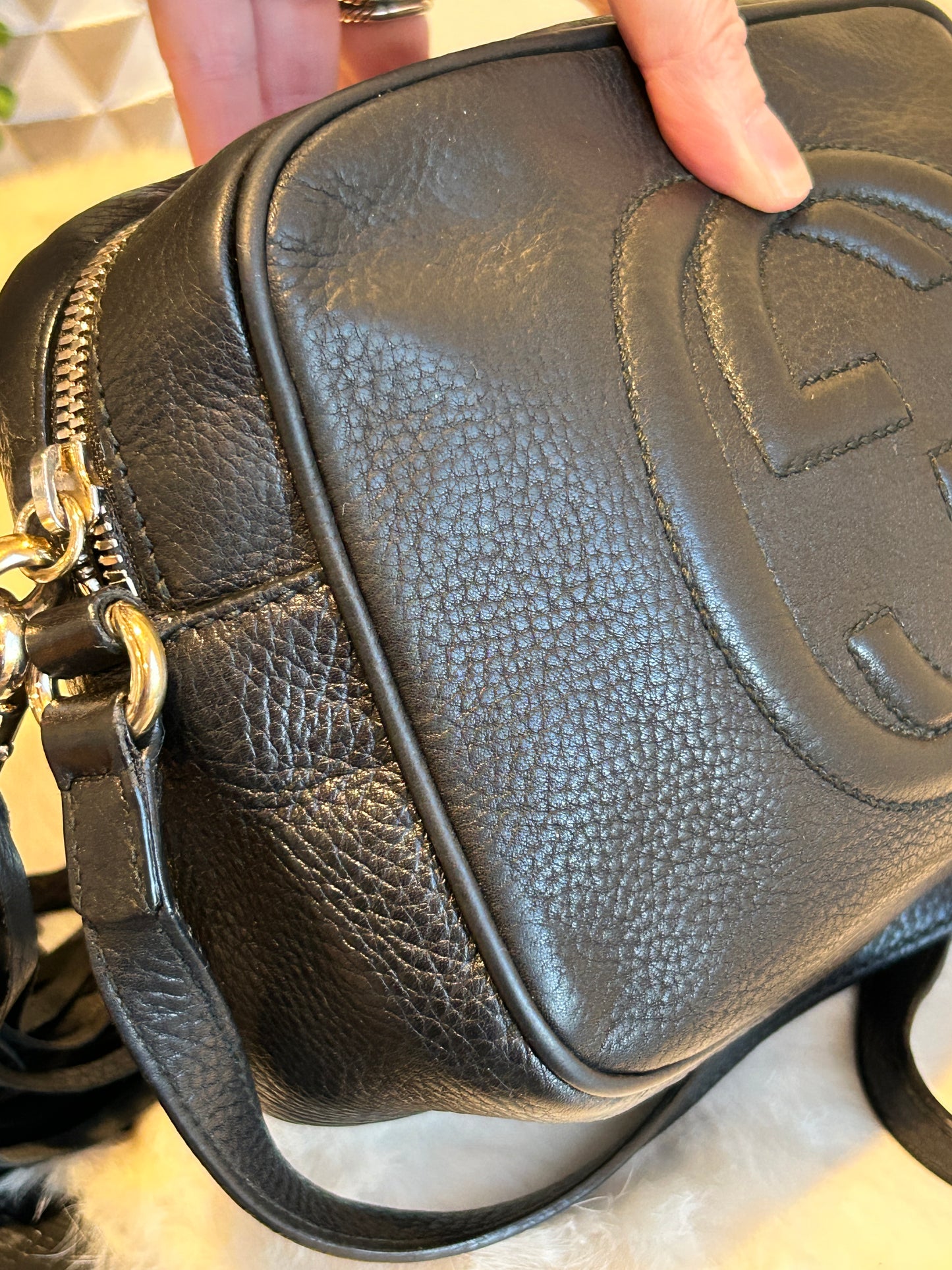 GUCCI Soho Disco Black Pebbled Camera Bag