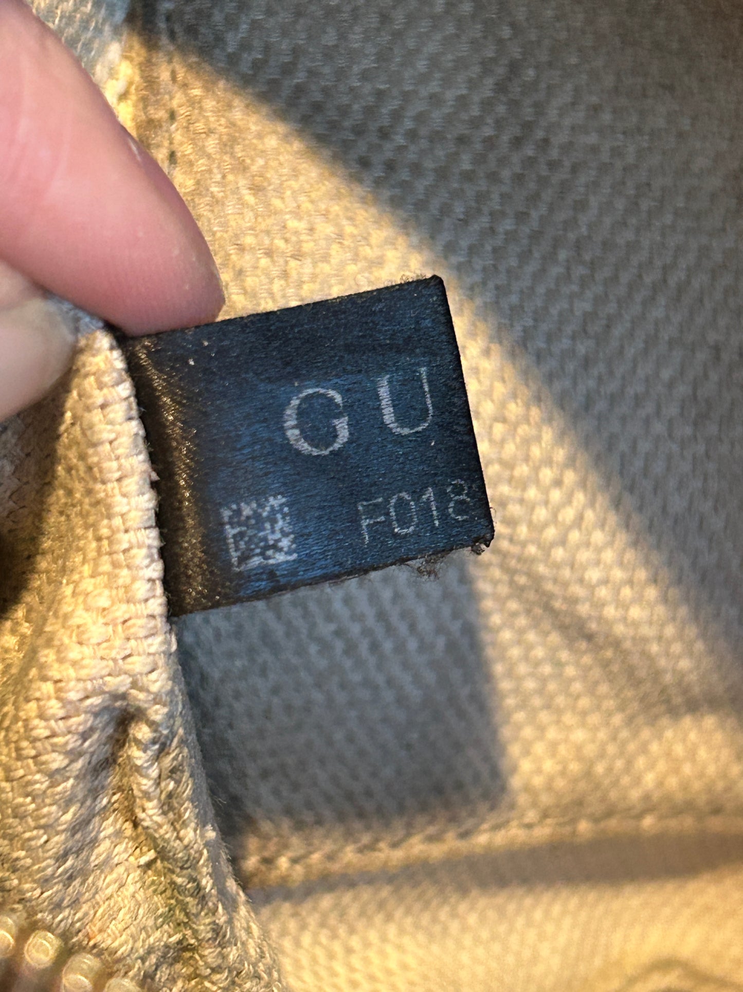 GUCCI Soho Disco Black Pebbled Camera Bag