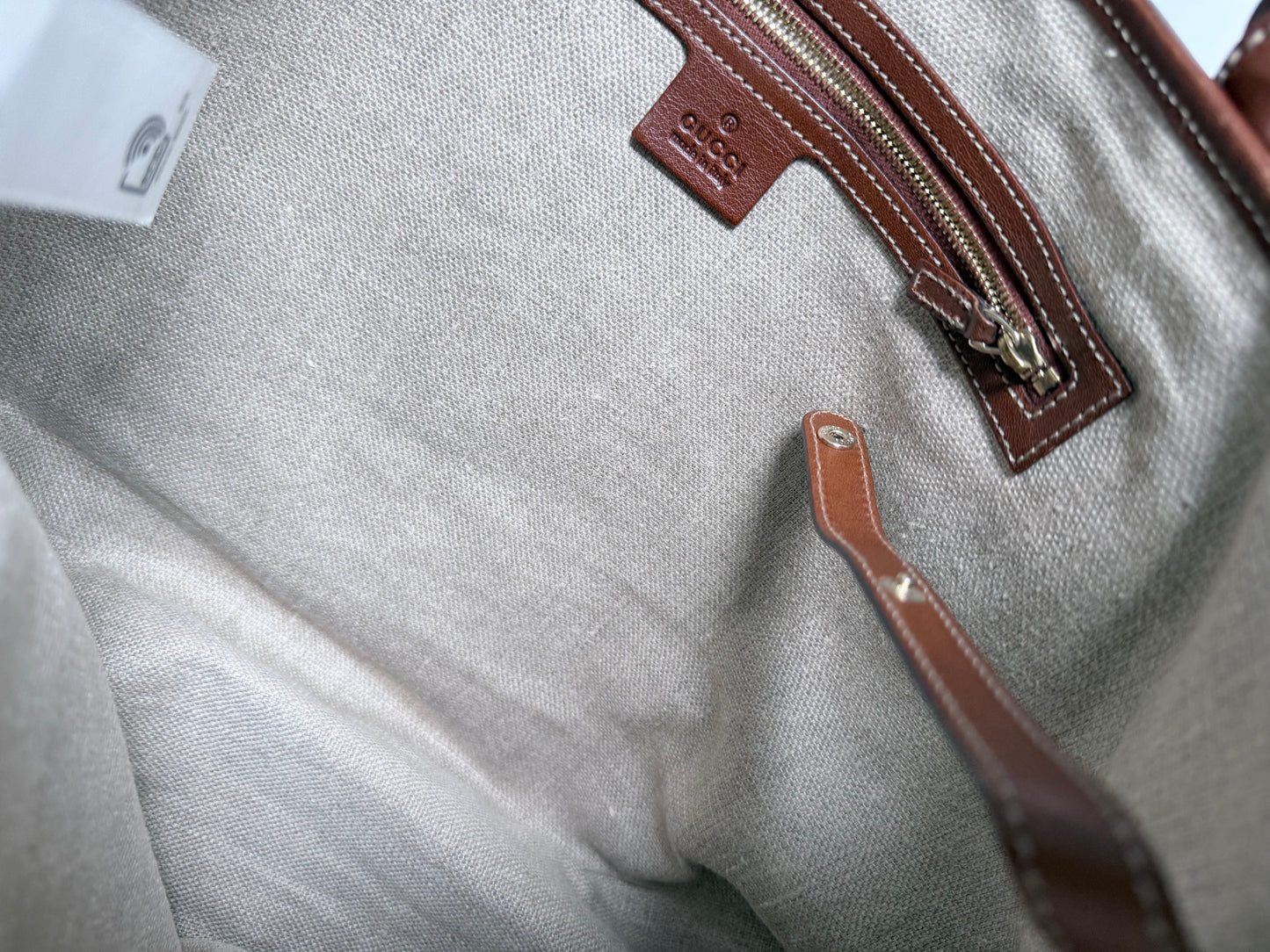Gucci White Guccissima Suede Pelham Medium Shoulder Bag