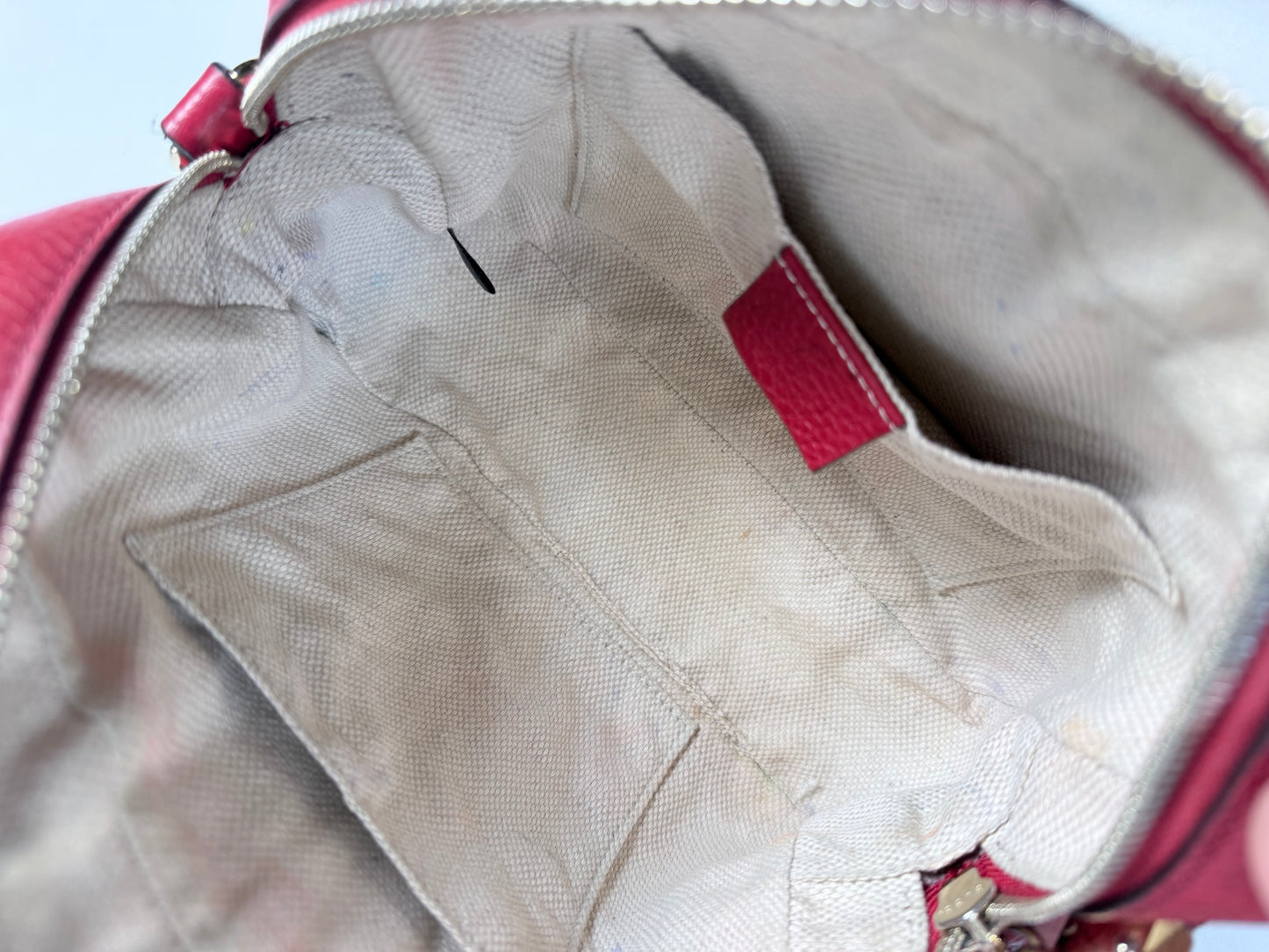 GUCCI Soho Disco Red Pebbled Camera Bag