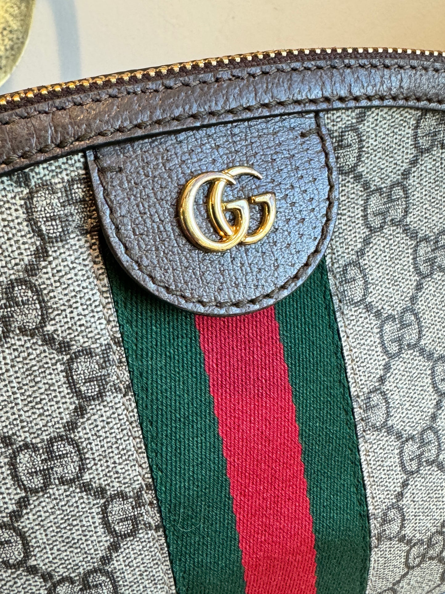 GUCCI Supreme Ophidia Round Top Crossbody Bag