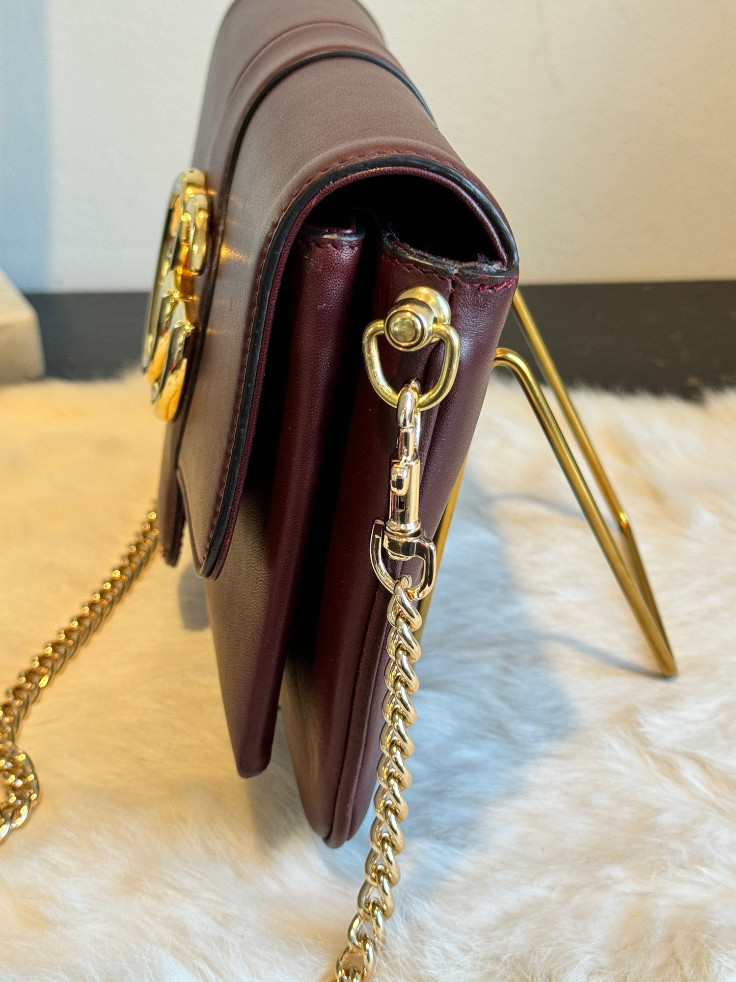 GUCCI Arli Leather Burgundy Small Crossbody