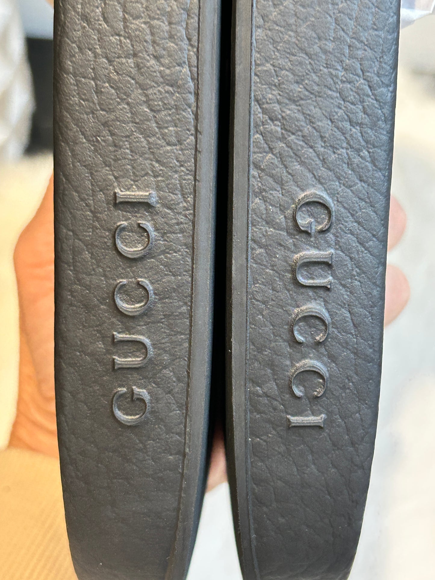 GUCCI Interlocking Logo Black 9EU (42EU)