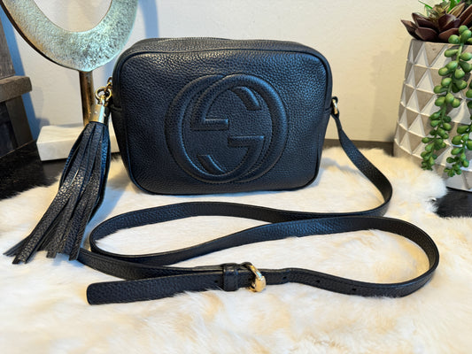 GUCCI Soho Disco Black Pebbled Camera Bag