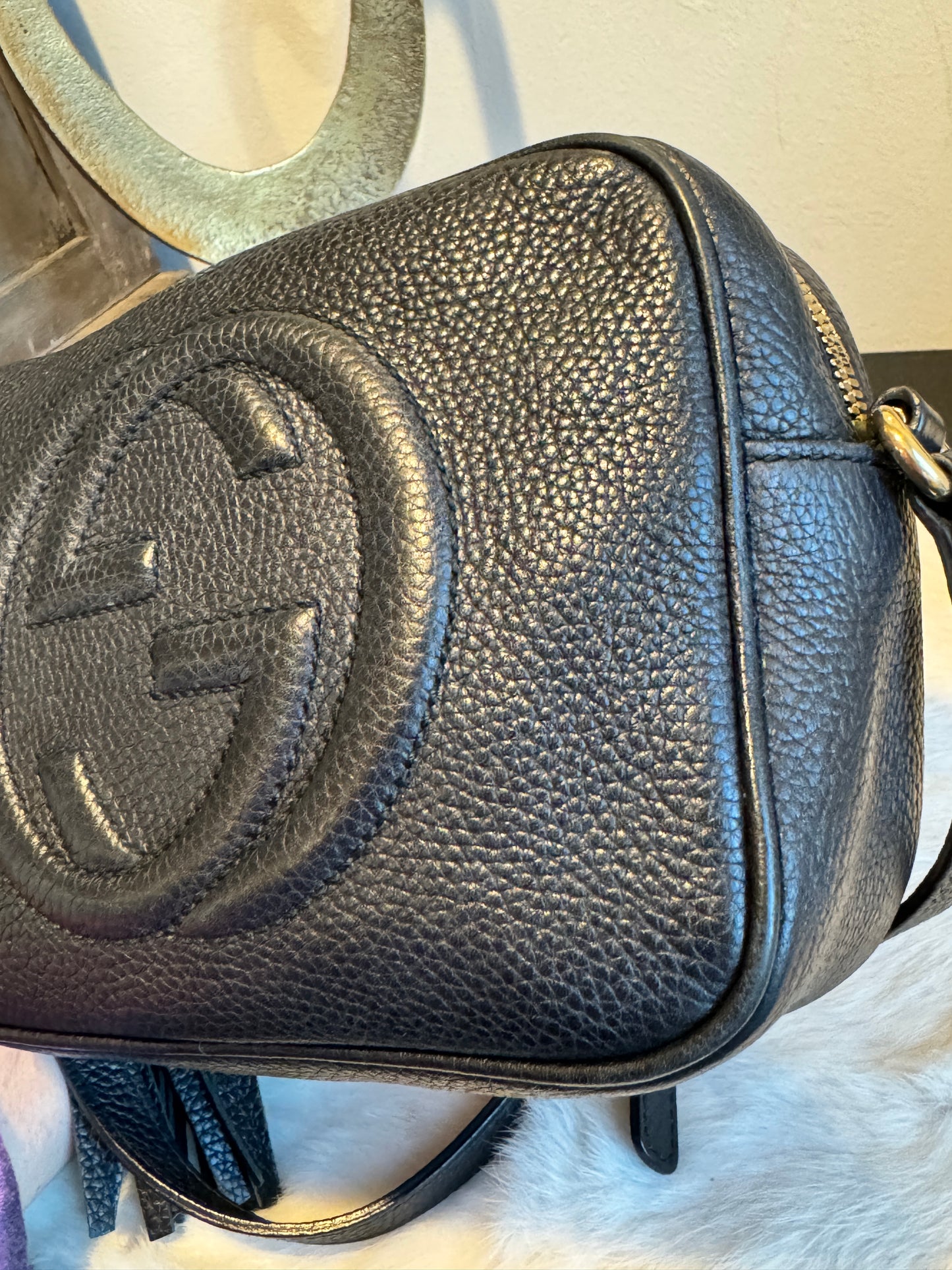 GUCCI Soho Disco Black Pebbled Camera Bag