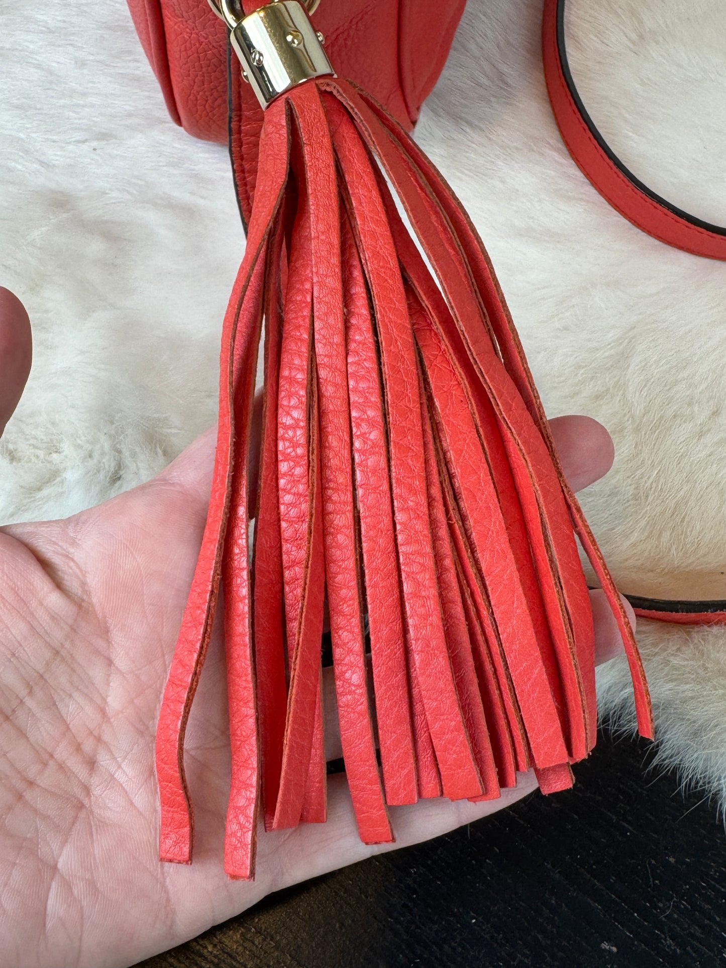 GUCCI Soho Disco Coral Pebbled Camera Bag